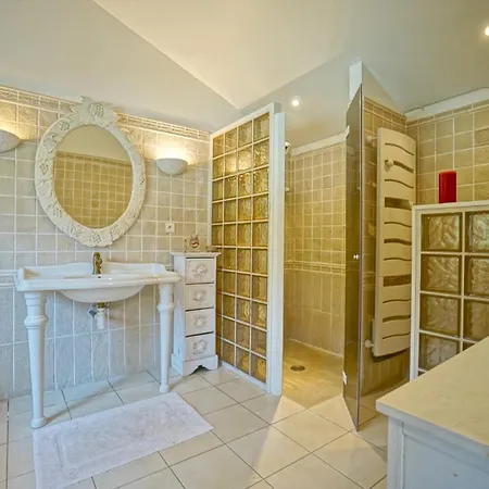 Βίλα Tres Belle Avec Piscine Μπιαρίτζ