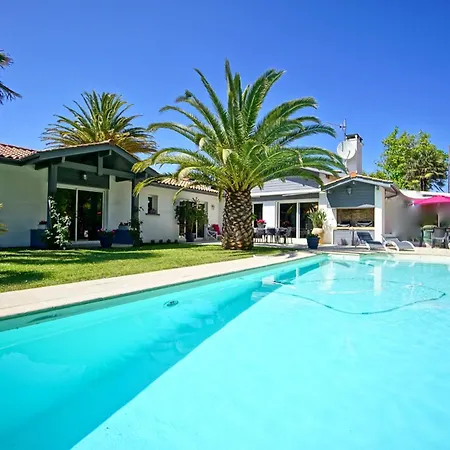 Tres Belle Avec Piscine